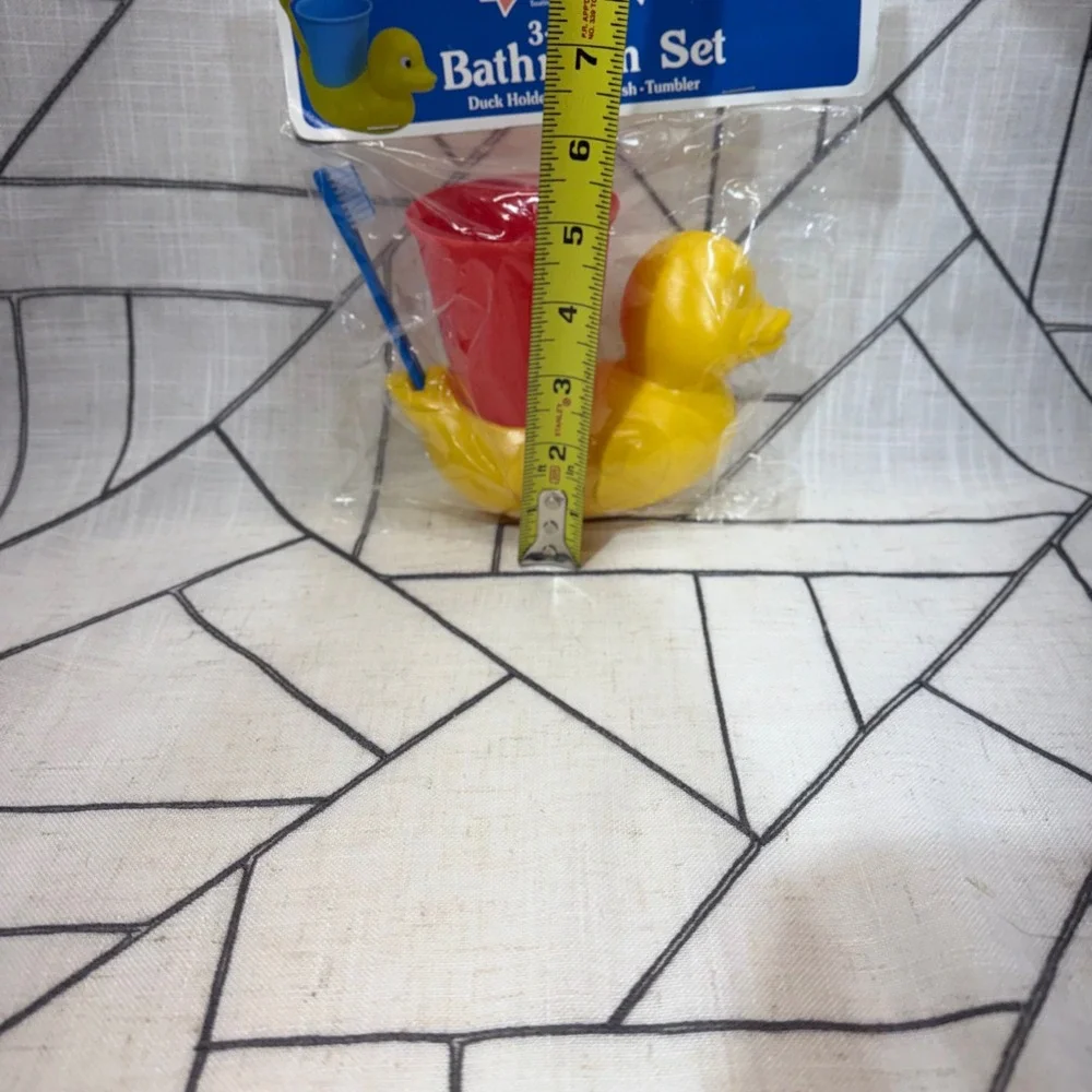 Baby King 3-Piece Bathroom Set OS Yellow Duck Toothbrush Tumbler Vintage 2001